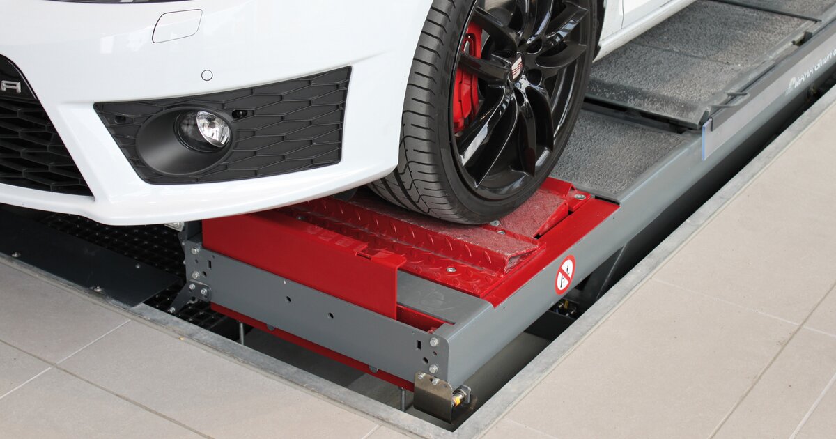 Axle and Joint Play Tester | MAHA Maschinenbau Haldenwang GmbH & Co. KG